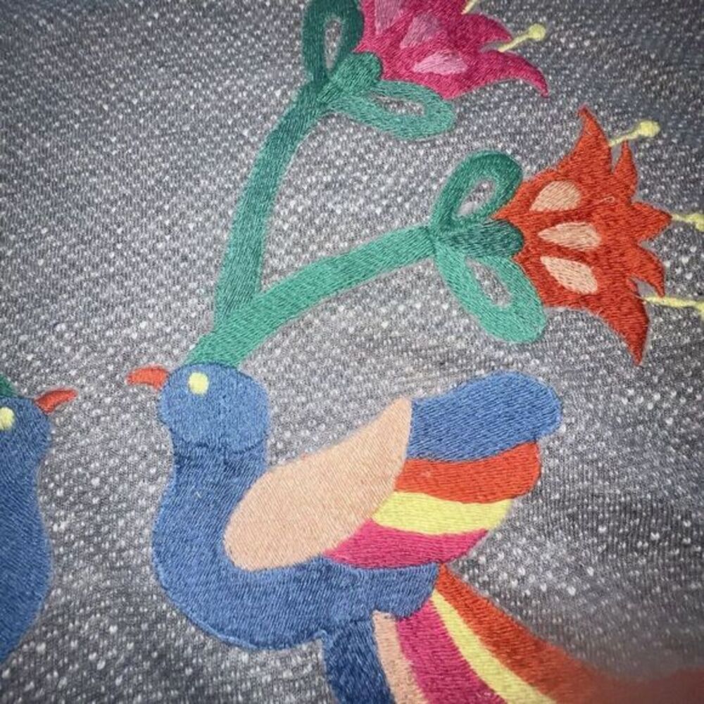 Woman's‎ Judith March Pullover Top Birds Embroidered Small Beachy - Picture 11 of 15
